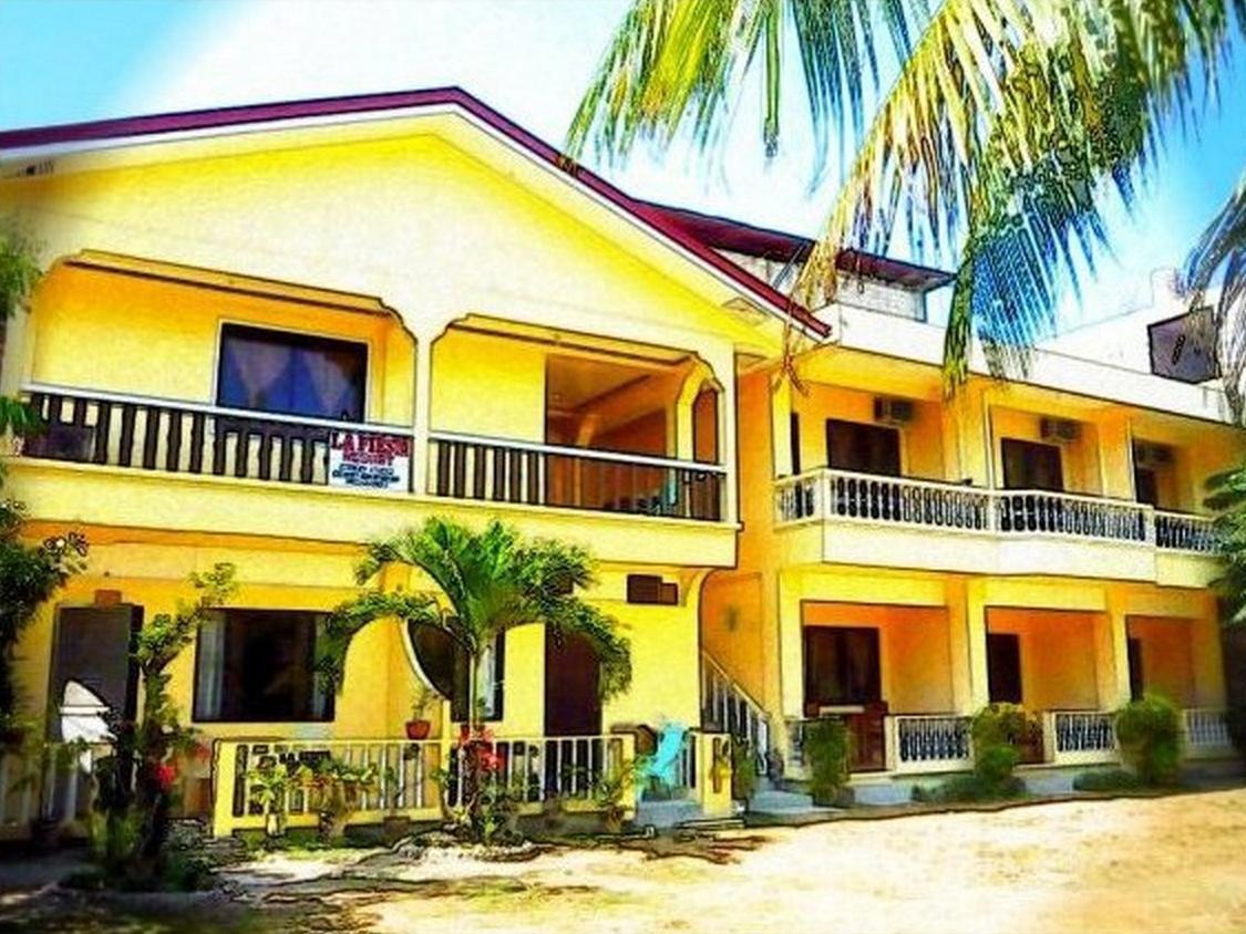 Fiesta Haus Resort Boracay Island Екстериор снимка